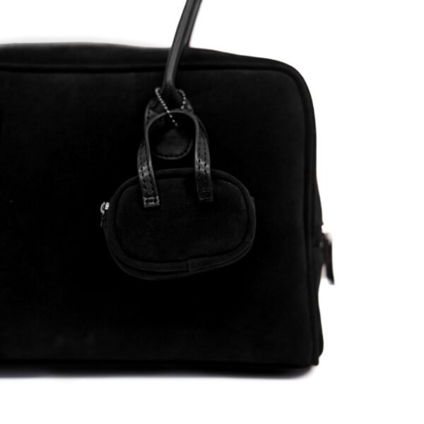 Nuka Suede Black - Extra Large