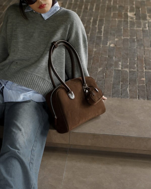 DSCF2664 Nuka Suede Coffee - Extra Large