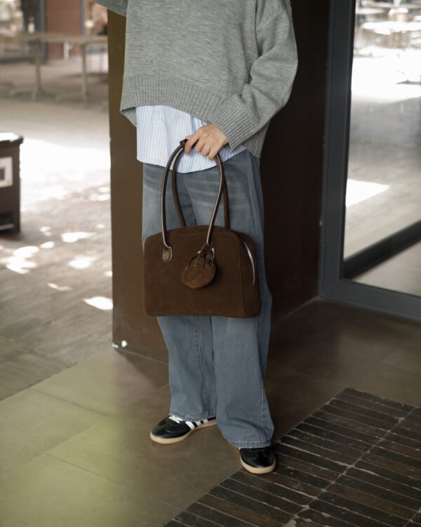 DSCF2681 Nuka Suede Coffee - Extra Large