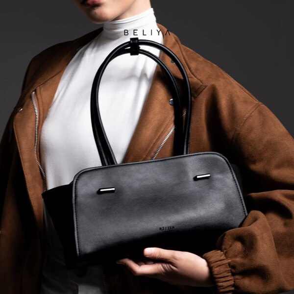 5 (1) Ryu Shoulder Bag